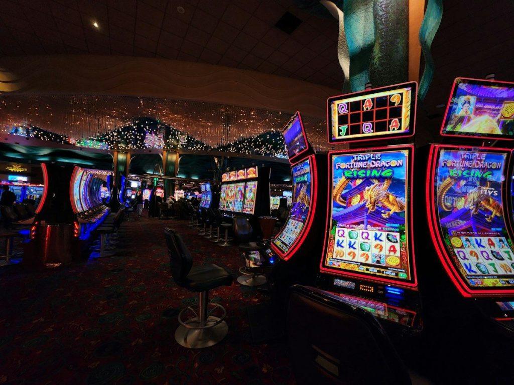 Stake vs Rollbit: Which Crypto Casino Wins in 2026