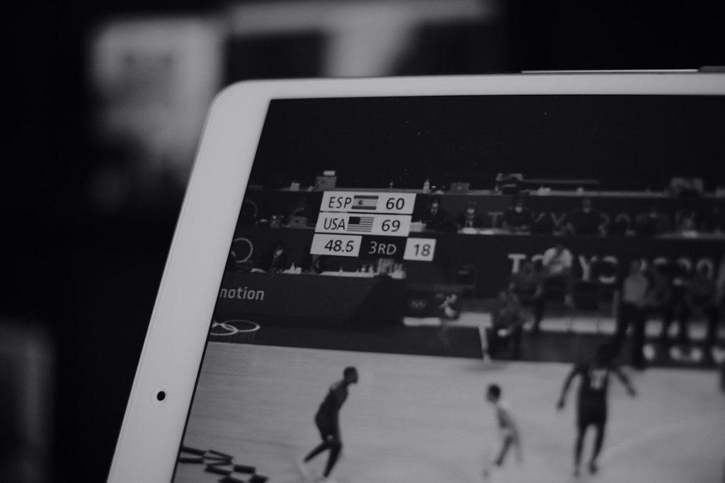 Bovada vs BetOnline: Which Offshore Sportsbook Wins in 2026?
