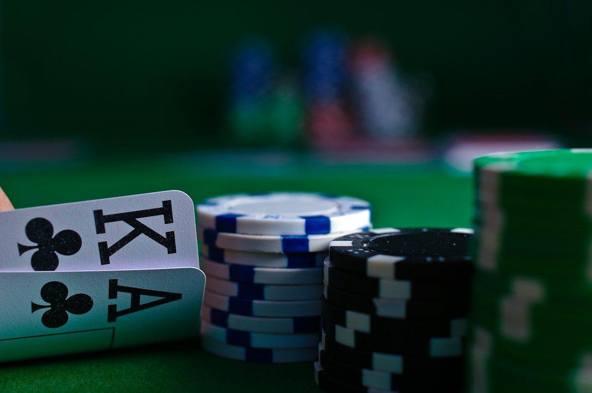 Bovada vs BetOnline Poker: Which Site Wins in 2026 – Viva Casino